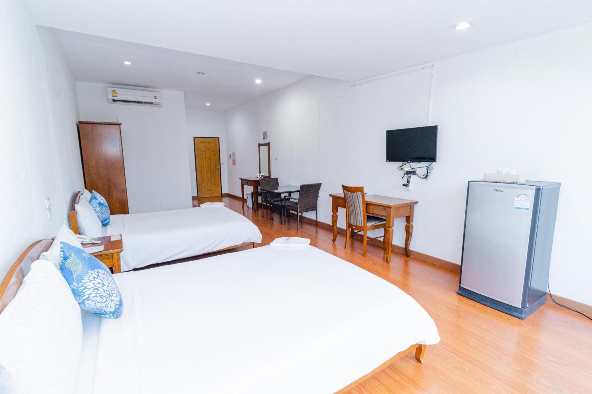Baan Suan Khun Ta And Golf Resort Ubon Ratchathani Extérieur photo