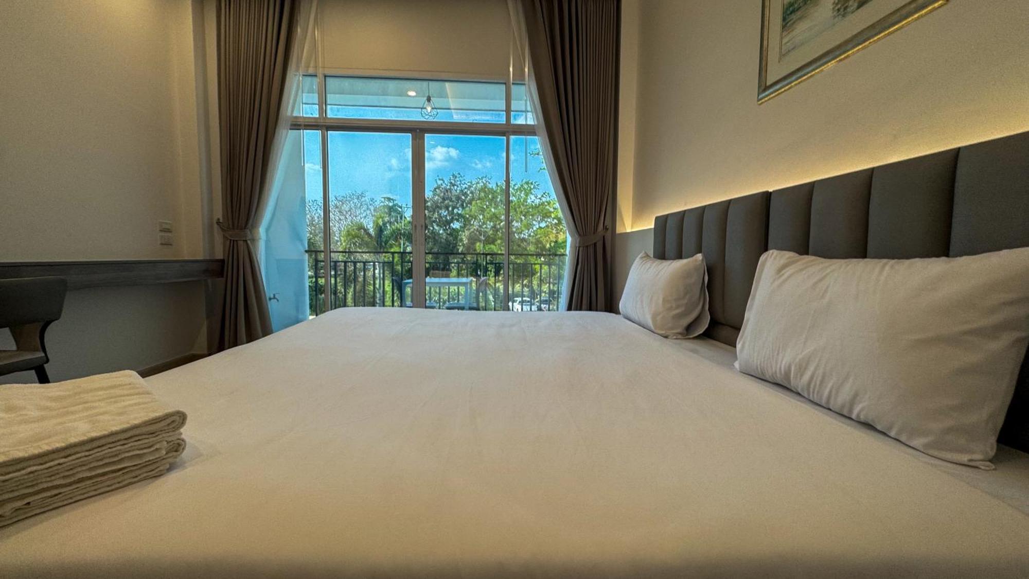 Baan Suan Khun Ta And Golf Resort Ubon Ratchathani Extérieur photo