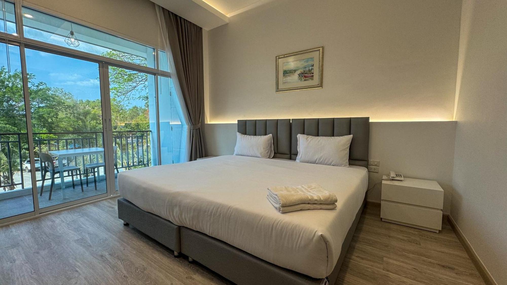 Baan Suan Khun Ta And Golf Resort Ubon Ratchathani Extérieur photo